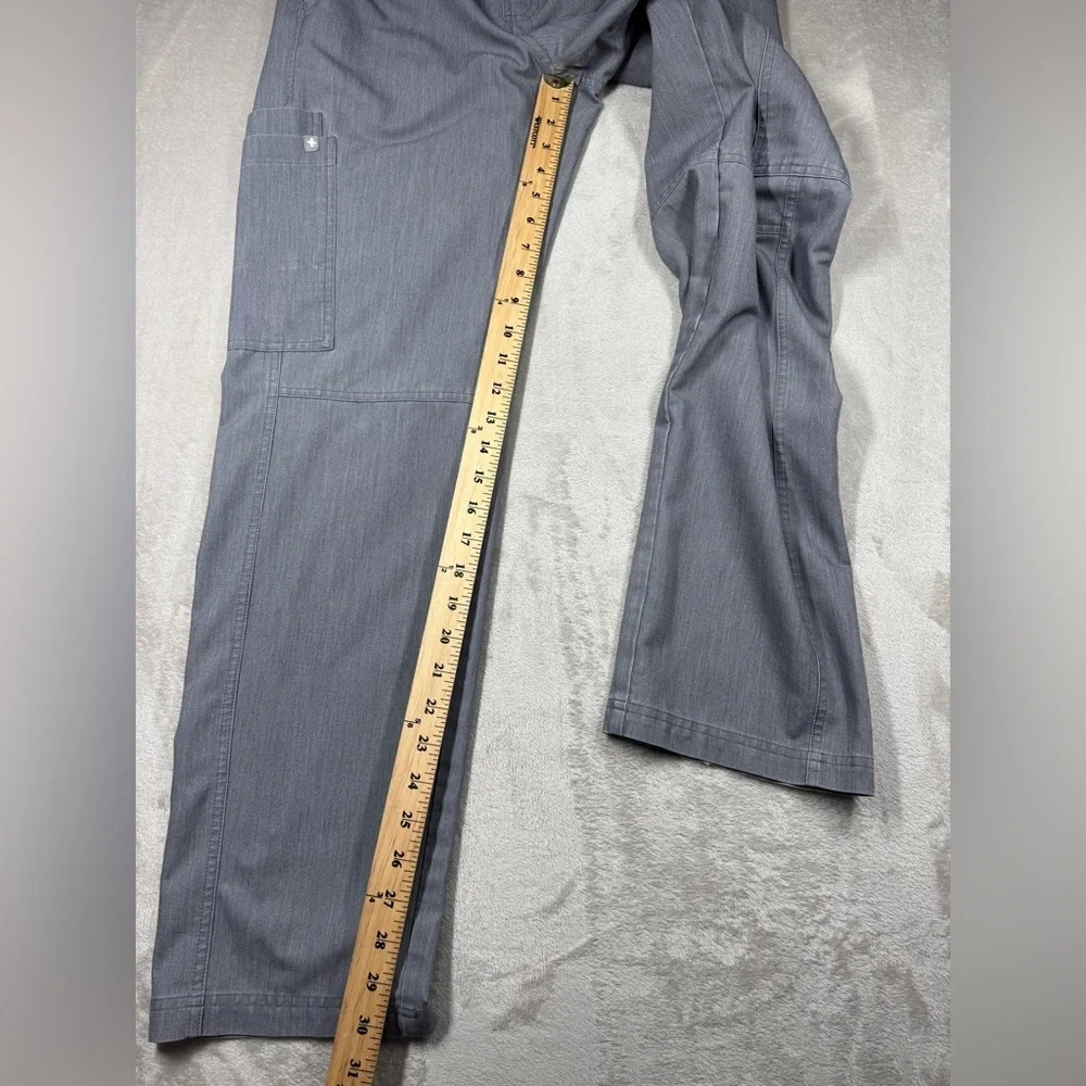 Figs Technical Collection Men’s Axim Cargo Grey Scrubs Pants Size Medium